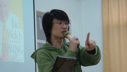 济南新东方学校走进山师附中